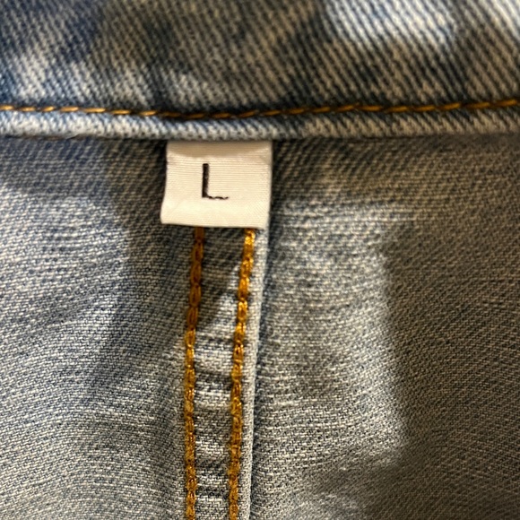 Miss Moly Women’s Denim Jacket Ruffle Sleeve Button Down Distressed Cropped NWOT - Picture 2 of 10